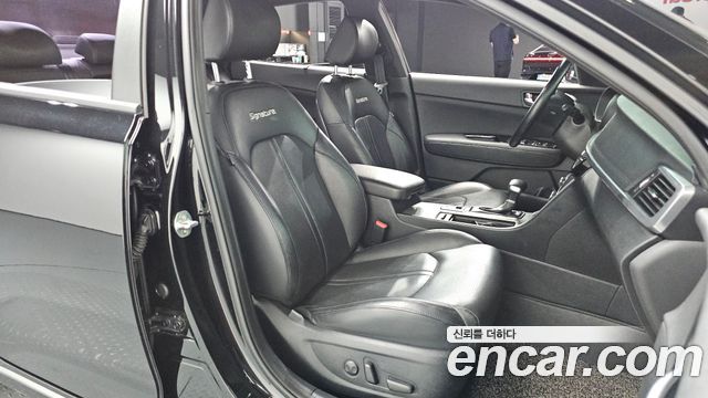 Kia K5 2017 — photo 16
