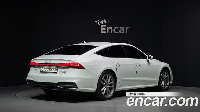 Audi A7 2020 — photo 2