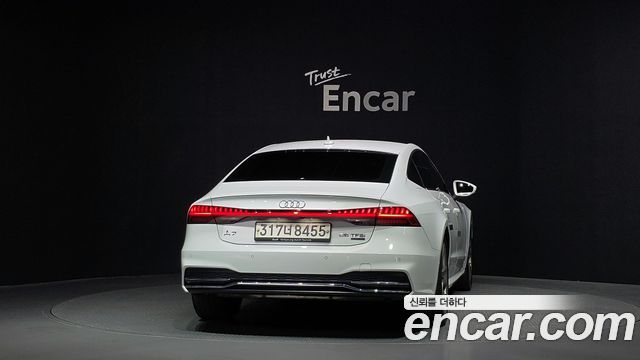 Audi A7 2020 — photo 4
