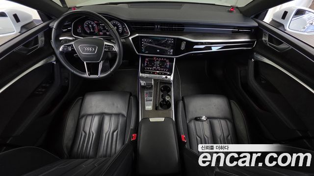 Audi A7 2020 — photo 10