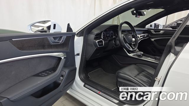 Audi A7 2020 — photo 13