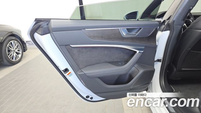 Audi A7 2020 — photo 15