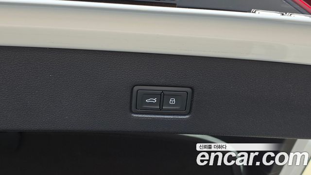 Audi A7 2020 — photo 33