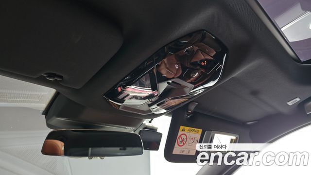BMW 7-Series 2025 — photo 18