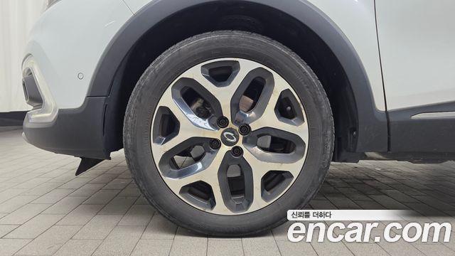 Renault Korea QM3 2019 — photo 5
