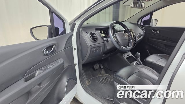 Renault Korea QM3 2019 — photo 13