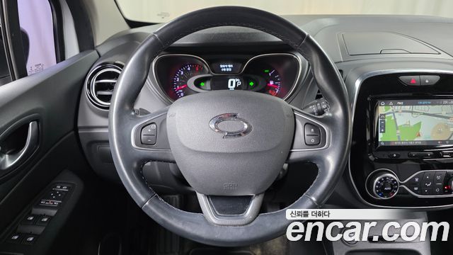 Renault Korea QM3 2019 — photo 19
