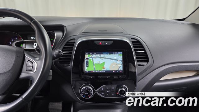 Renault Korea QM3 2019 — photo 20