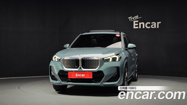 BMW iX1 2024 — photo 3