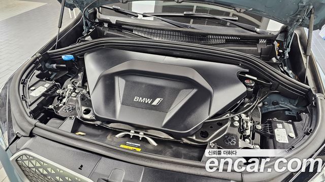 BMW iX1 2024 — photo 6
