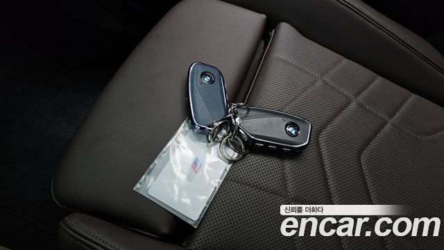BMW iX1 2024 — photo 21