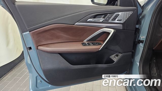 BMW iX1 2024 — photo 14