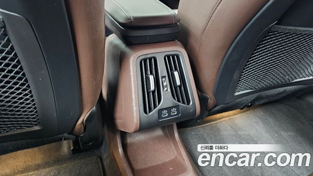 BMW iX1 2024 — photo 34