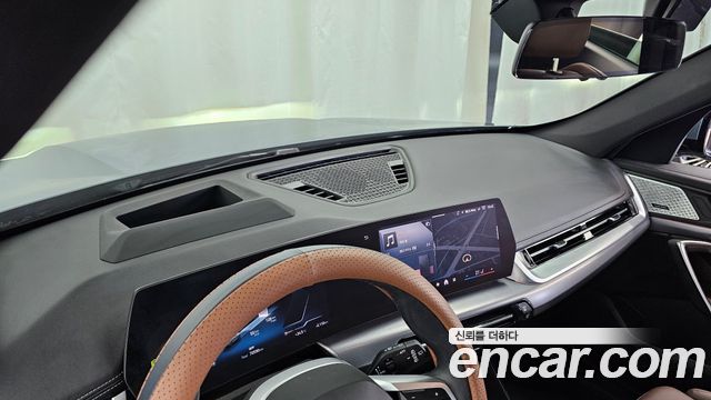 BMW iX1 2024 — photo 36