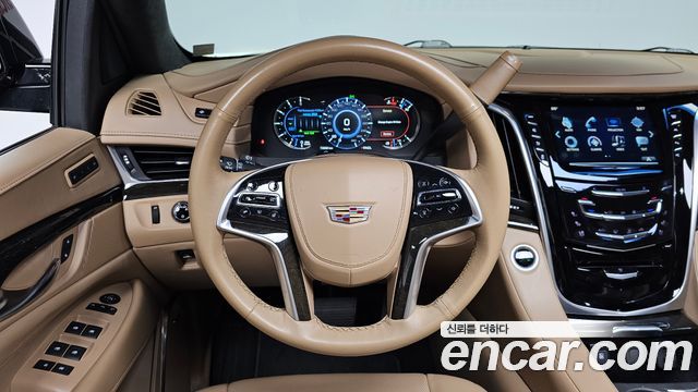 Cadillac Escalade 2019 — photo 20