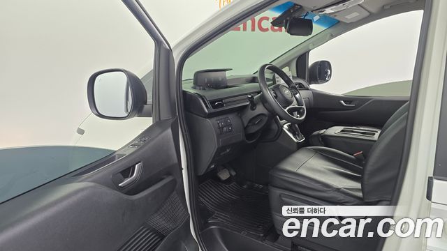 Hyundai Staria 2022 — photo 10