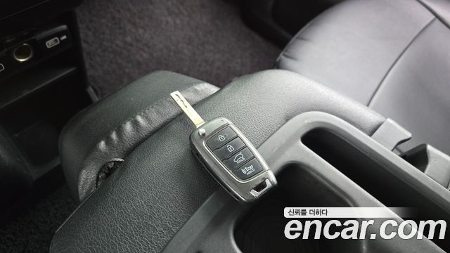 Hyundai Staria 2022 — photo 15