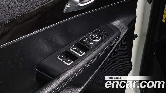 Kia Sorento 2015 — photo 22