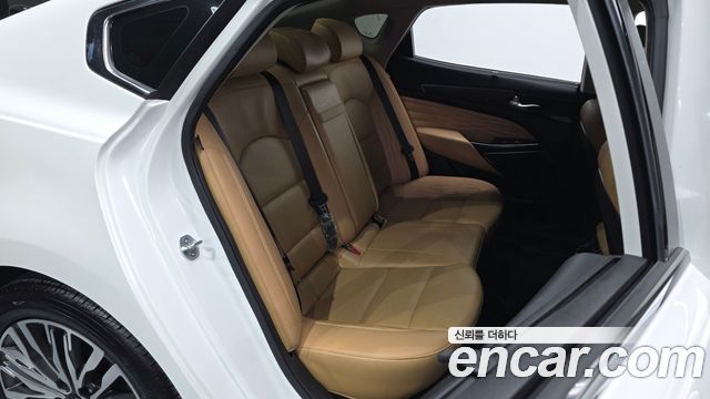 Kia K7 2020 — photo 17