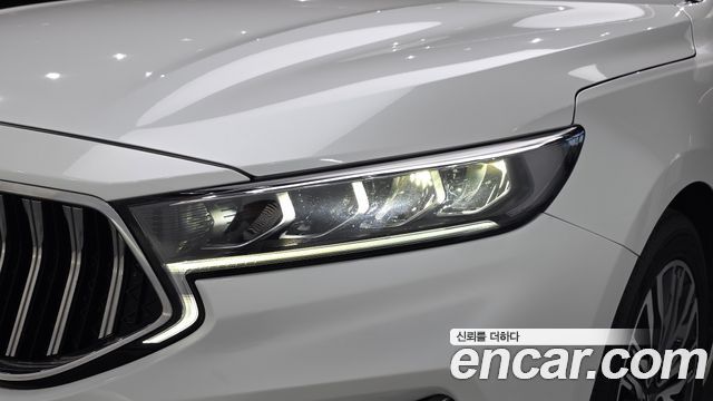 Kia K7 2020 — photo 8