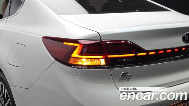 Kia K7 2020 — photo 9