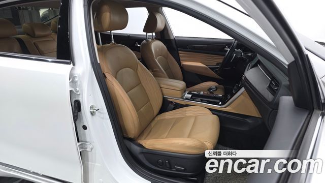 Kia K7 2020 — photo 16