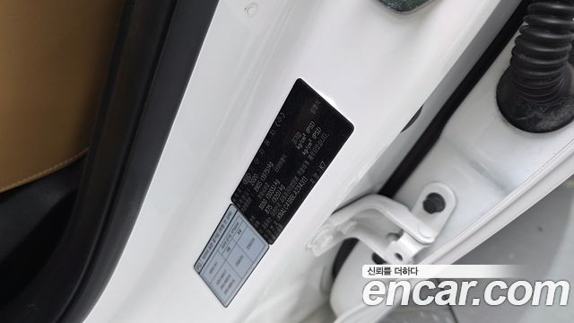 Kia K7 2020 — photo 29