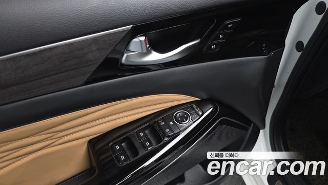 Kia K7 2020 — photo 35