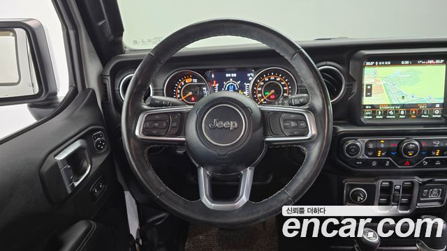 Jeep Wrangler 2022 — photo 19