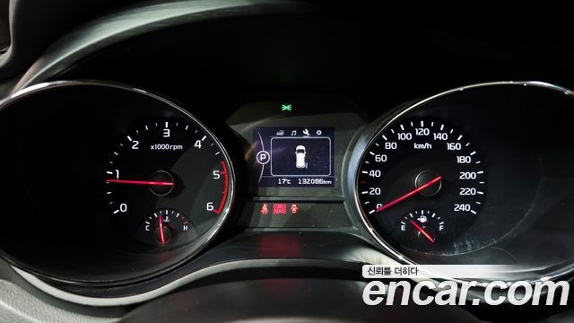 Kia Canival 2017 — photo 11