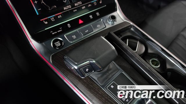Audi A6 2021 — photo 12