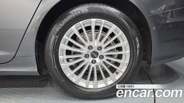 Audi A6 2021 — photo 7