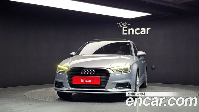 Audi A3 2018 — photo 3