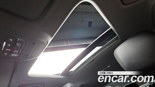 Audi A3 2018 — photo 16