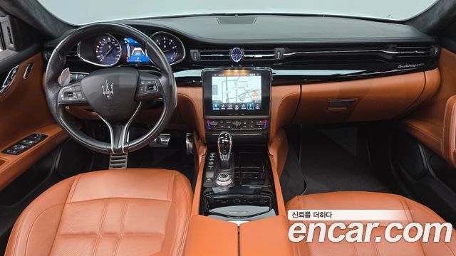 Maserati Quattroporte 2017 — photo 7