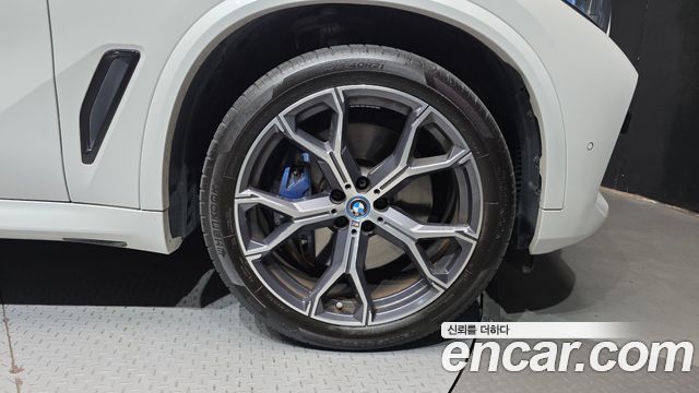 BMW X5 2022 — photo 7