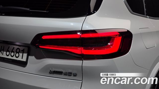 BMW X5 2022 — photo 9