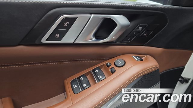 BMW X5 2022 — photo 28