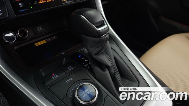 Toyota RAV4 2025 — photo 12