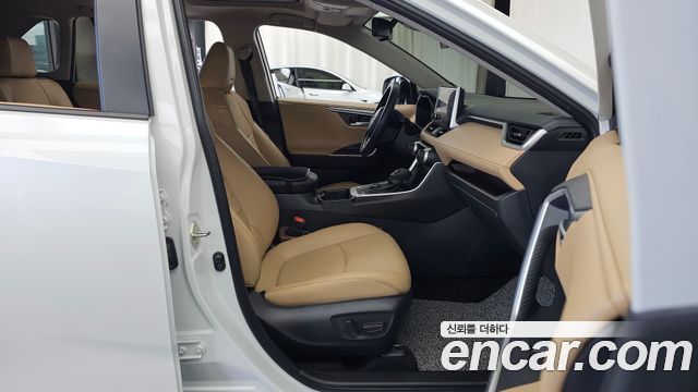 Toyota RAV4 2025 — photo 17