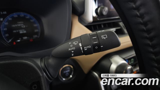 Toyota RAV4 2025 — photo 29