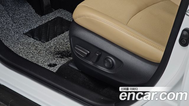 Toyota RAV4 2025 — photo 30
