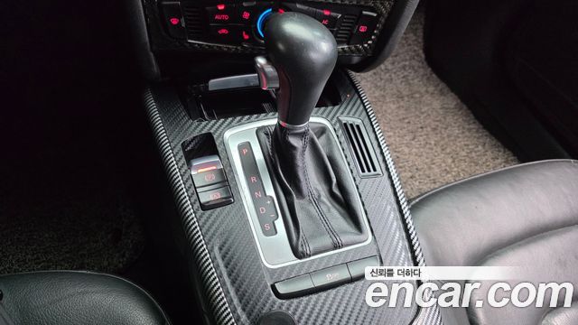 Audi A4 2011 — photo 9