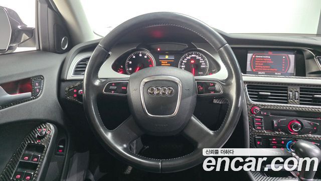 Audi A4 2011 — photo 13