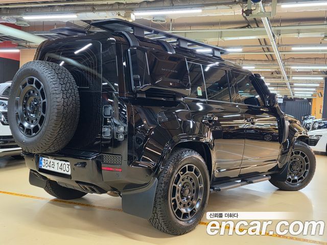 Land Rover Defender 2026 — photo 2