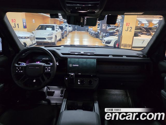 Land Rover Defender 2026 — photo 10