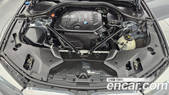 BMW 5-Series 2018 — photo 6