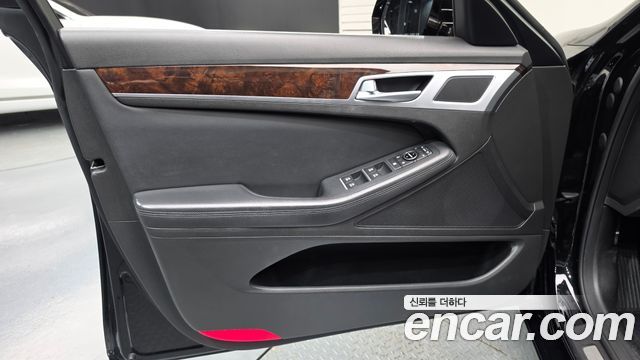 Hyundai Genesis 2016 — photo 14