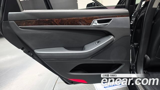 Hyundai Genesis 2016 — photo 15