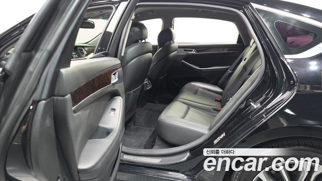 Hyundai Genesis 2016 — photo 16